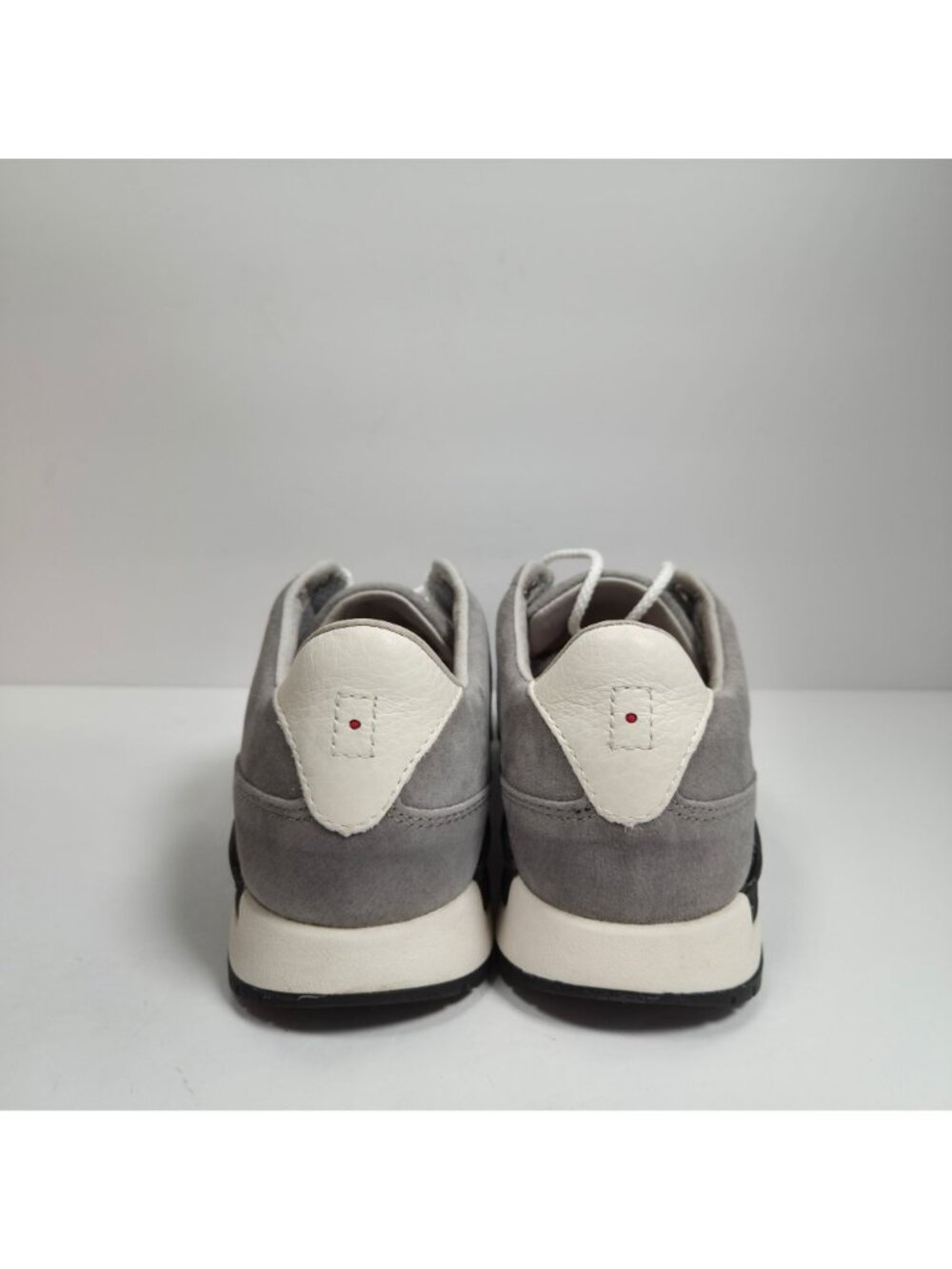 Tsubo Hybrid Jogger Tora Women's Gray Suede Sneakers US Size 7-8 NEW NO SIZE TAG - Picture 4 of 11